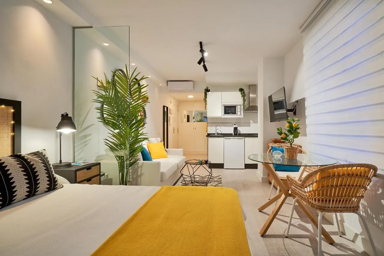 Suite Roca Chica Torremolinos 0*,  Spain