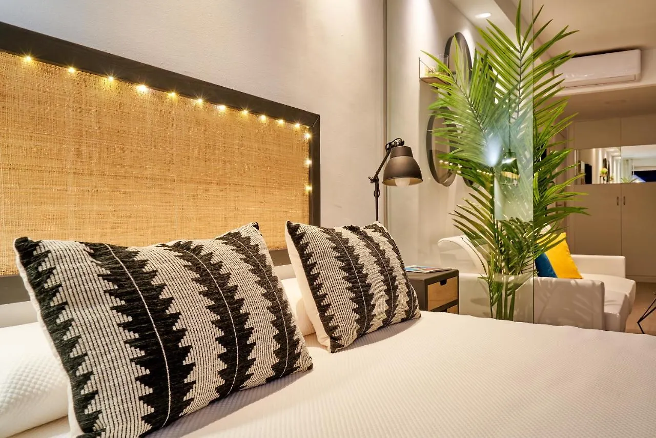 Suite Roca Chica Torremolinos 0*,